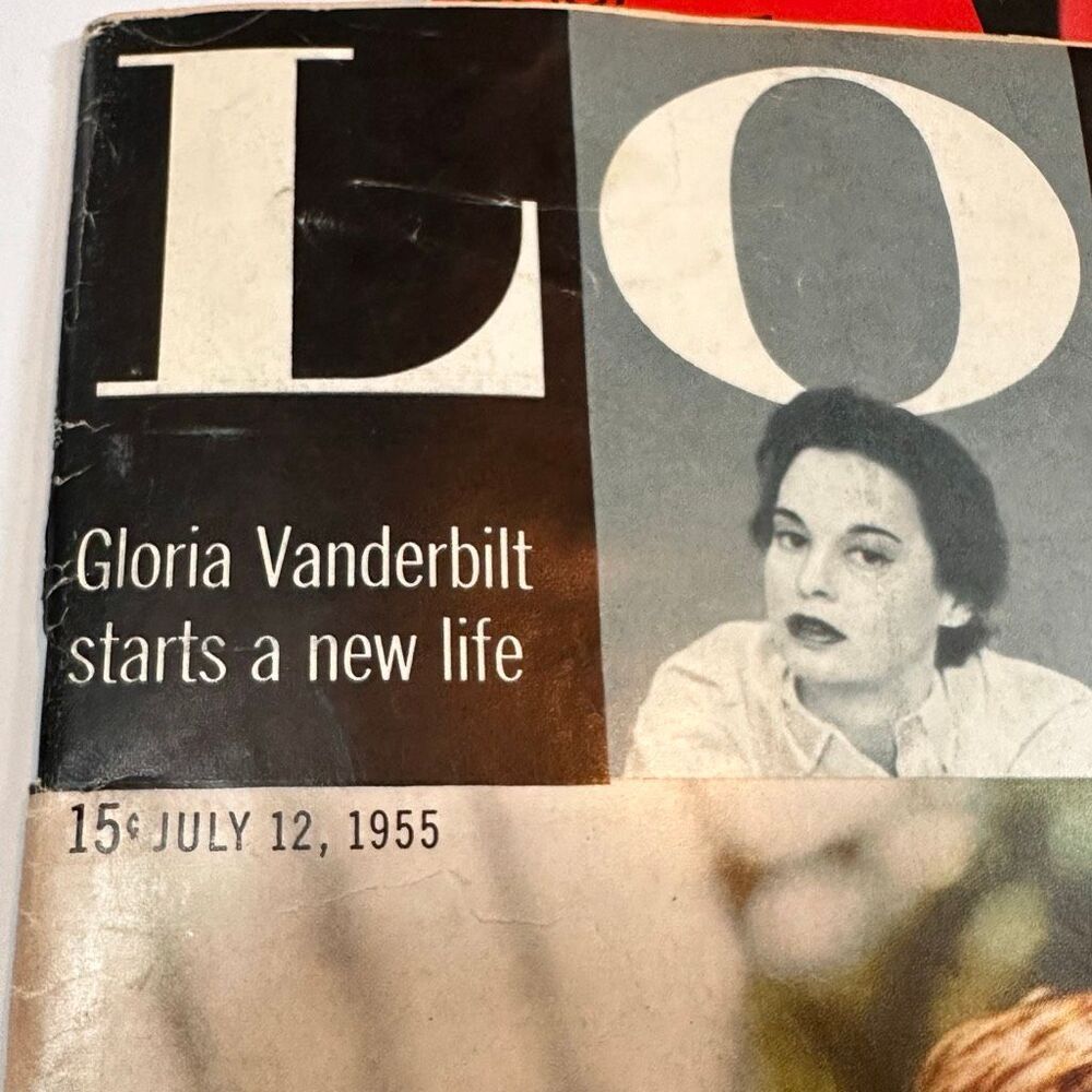 Vintage LOOK Magazine Lot (3) 1945, 1955, 1964 - Picture 11 of 16